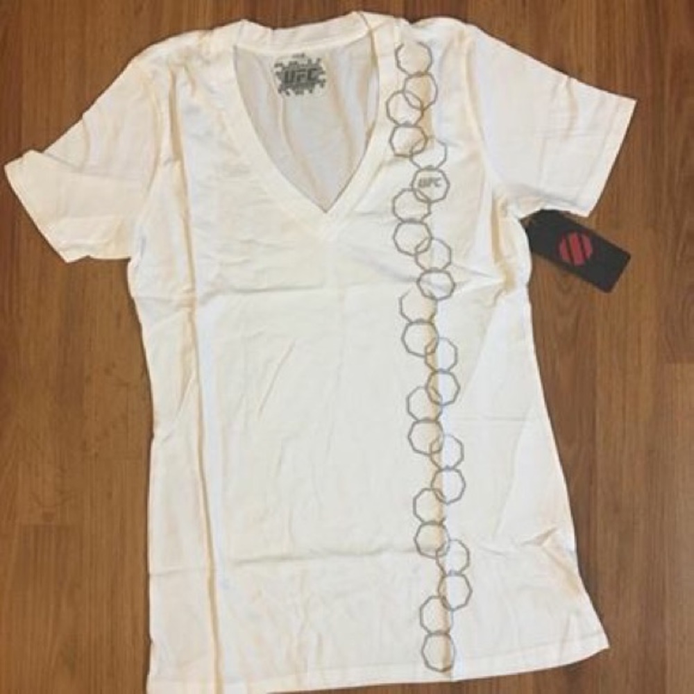 NEW UFC Women’s Tee